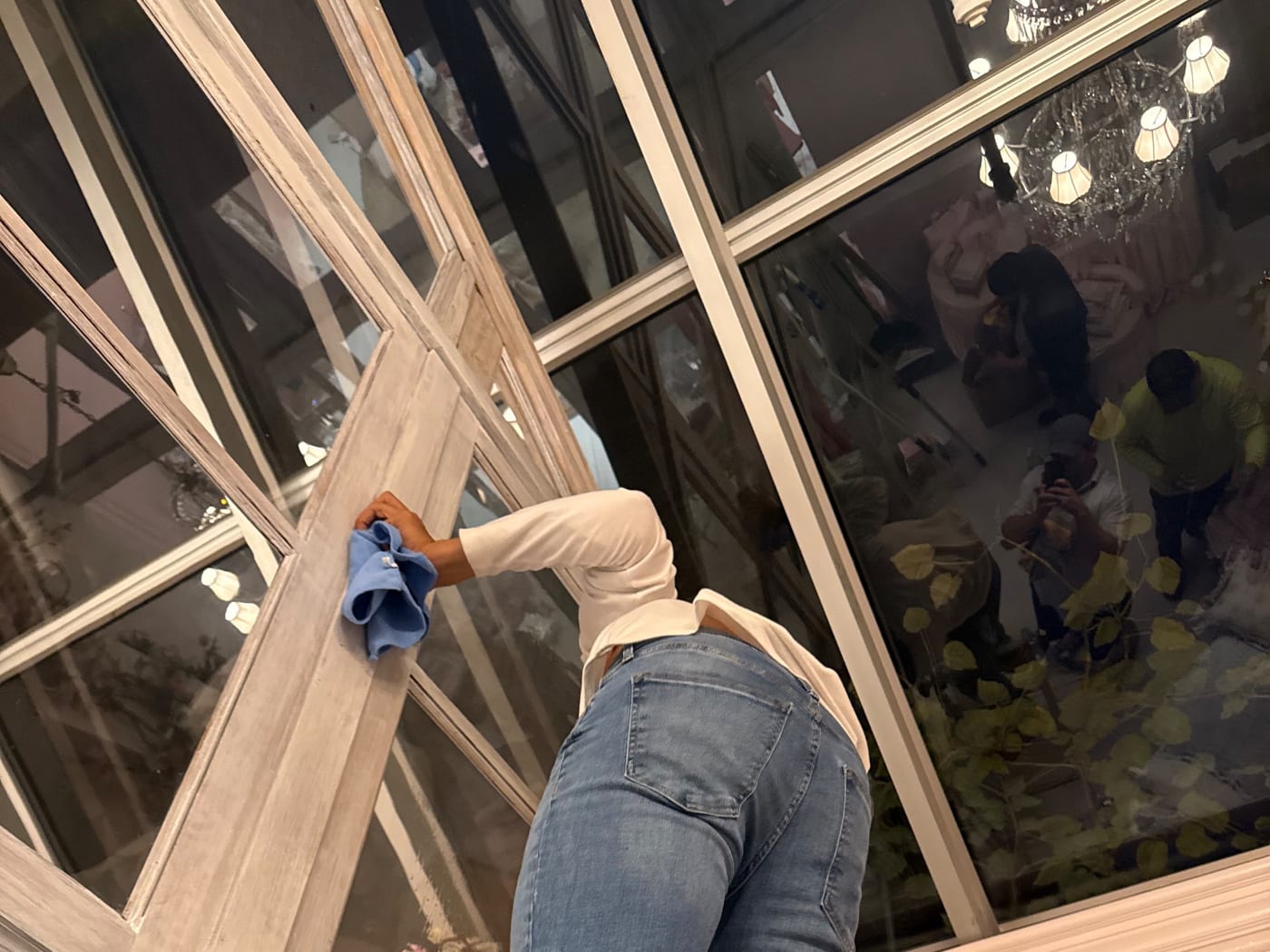 A1 Cleaning Solutions at work